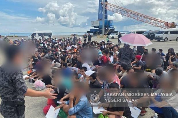 Babies, elderly, among 783 deported to the Philippines from Sandakan