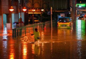 Banjir kilat sekitar ibu negara surut selepas beberapa jam