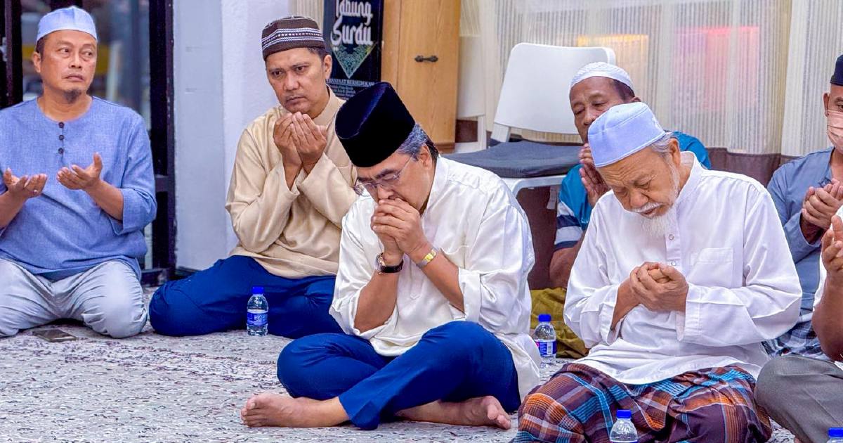 Bung's loyalty unwavering, says Johari