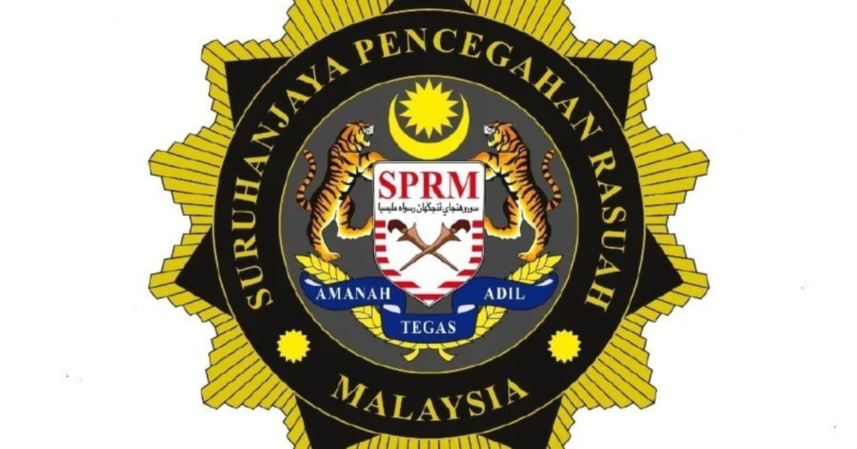 Committee on corruption submits 2024 annual report to PM