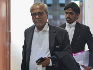 Dismissal of Najib's house arrest bid dilutes the King's powers, says Shafee