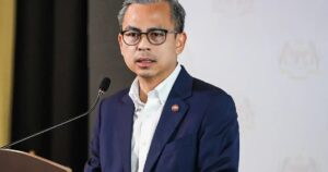 Dress rules at police stations to be revised soon, says Fahmi