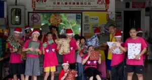 Eco-friendly Santa spreads joy with pre-loved toys