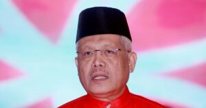 Hamzah Zainudin to step down as opposition leader effective Jan 1