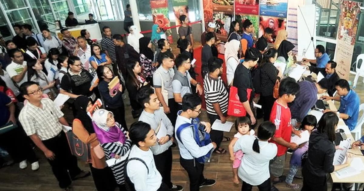 Hidden vacancies hurt families, maintain job visibility reform, govt told