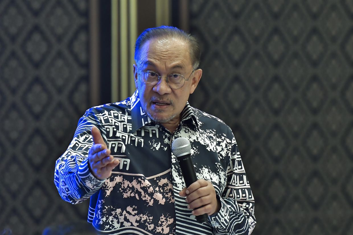Hit the road running, no honeymoon period, new ministers told
