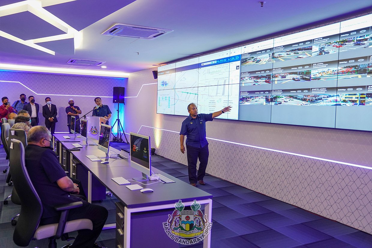 ipoh smart traffic light 5g