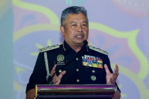 Immigration Dept aims for full digitalisation and zero public complaints, says DG