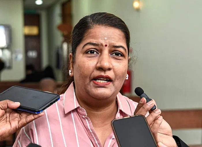 Indira Gandhi disappointed by meeting with IGP