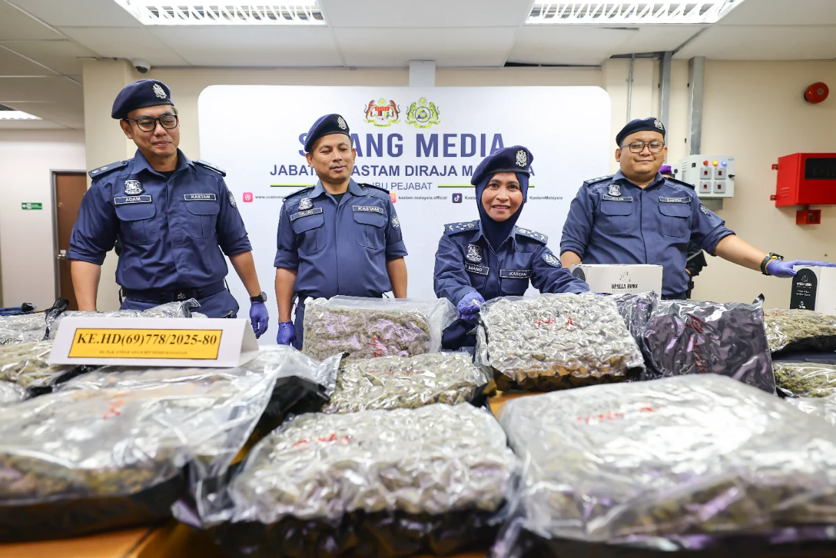 JKDM rampas 638kg bunga ganja RM62.5 juta di Seri Kembangan
