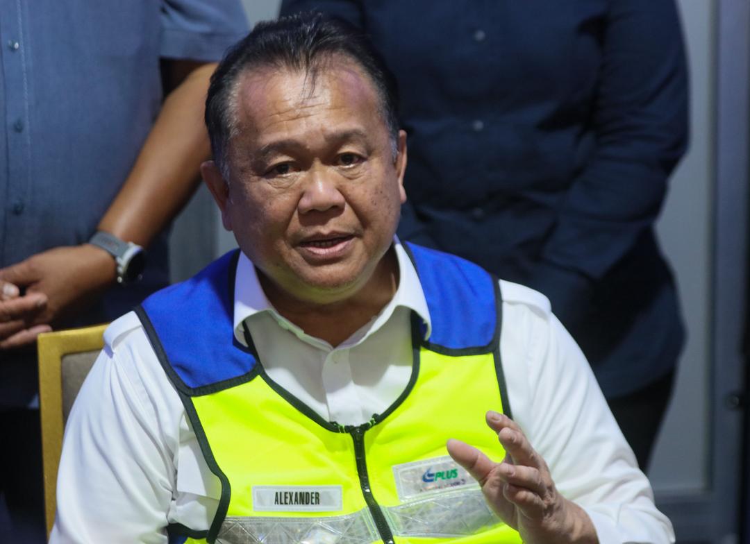 JKR buat laporan polis susulan ceroboh jalan tutup