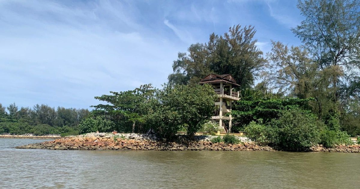 Kelantan human traffickers shift to isolated islands to smuggle migrants