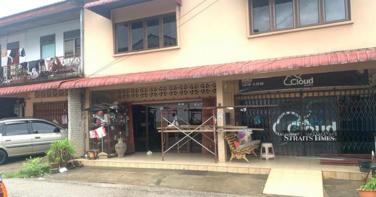 Life near Sungai Golok: Villagers prepare for another wave of floods