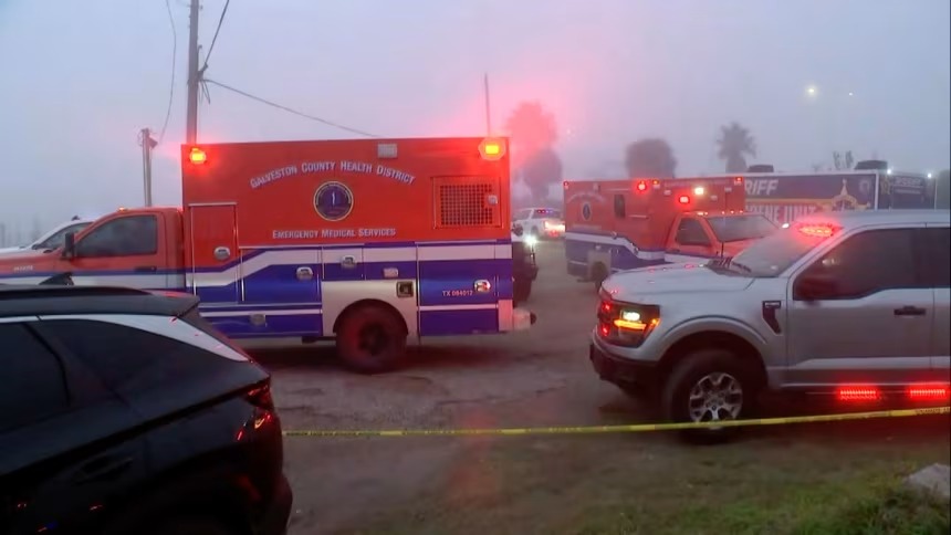 Lima termasuk kanak-kanak maut, pesawat tentera Mexico terhempas di Pantai AS