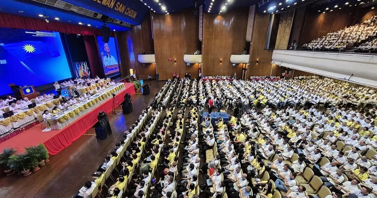 Limited seats forcing MCA to push BN against DAP, says analyst