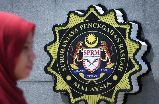 MACC records ex-minister's statement over alleged RM5 million bribe, supercar