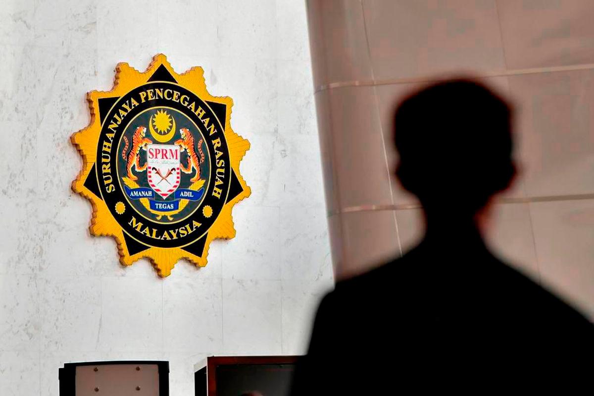 MACC seizes bank accounts in army senior officer corruption probe