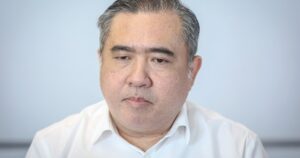 MCA's unhappiness over BN's cooperation with DAP is "their own problem" - Loke