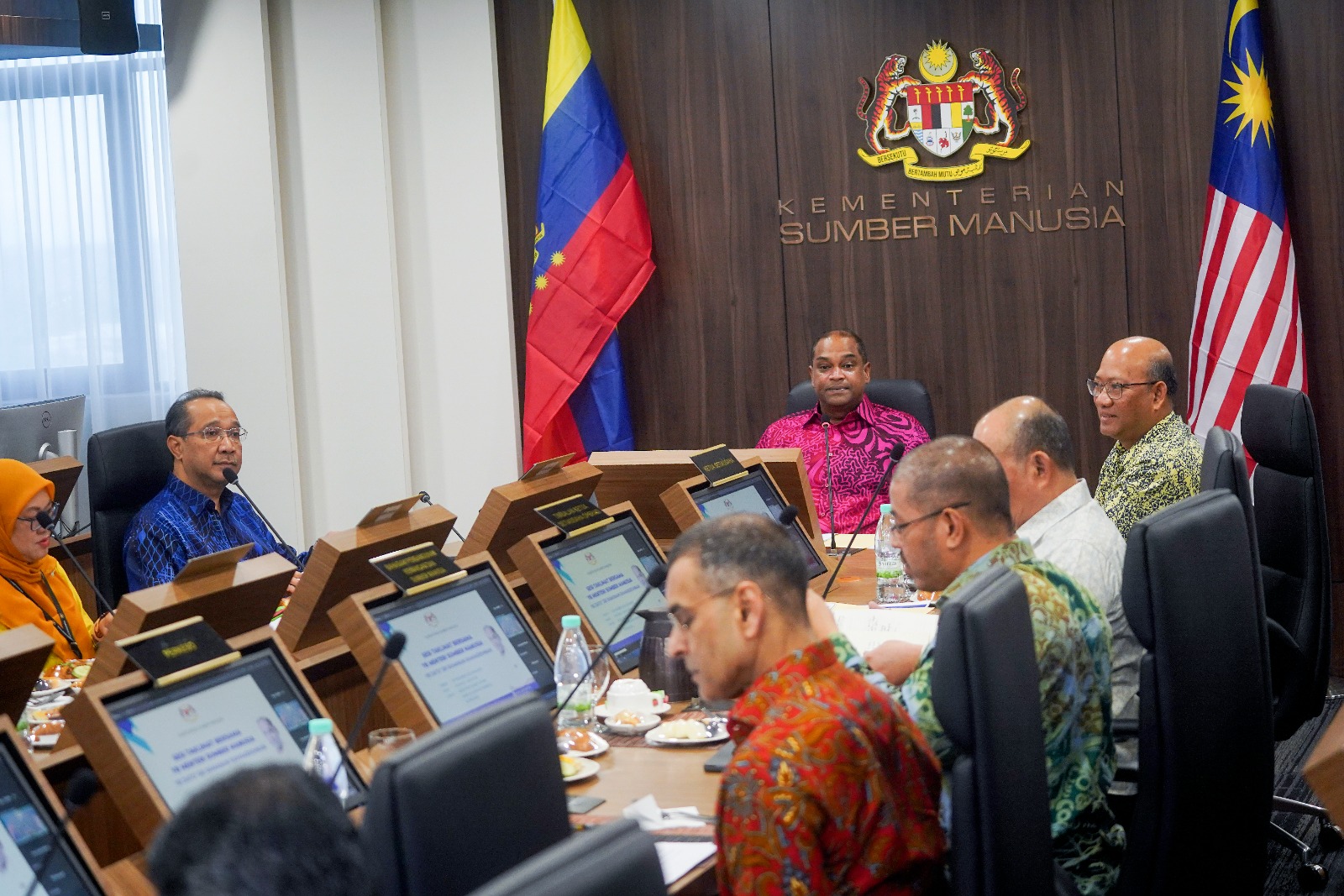 Majlis Perundingan GIG antara 7 hala tuju KESUMA