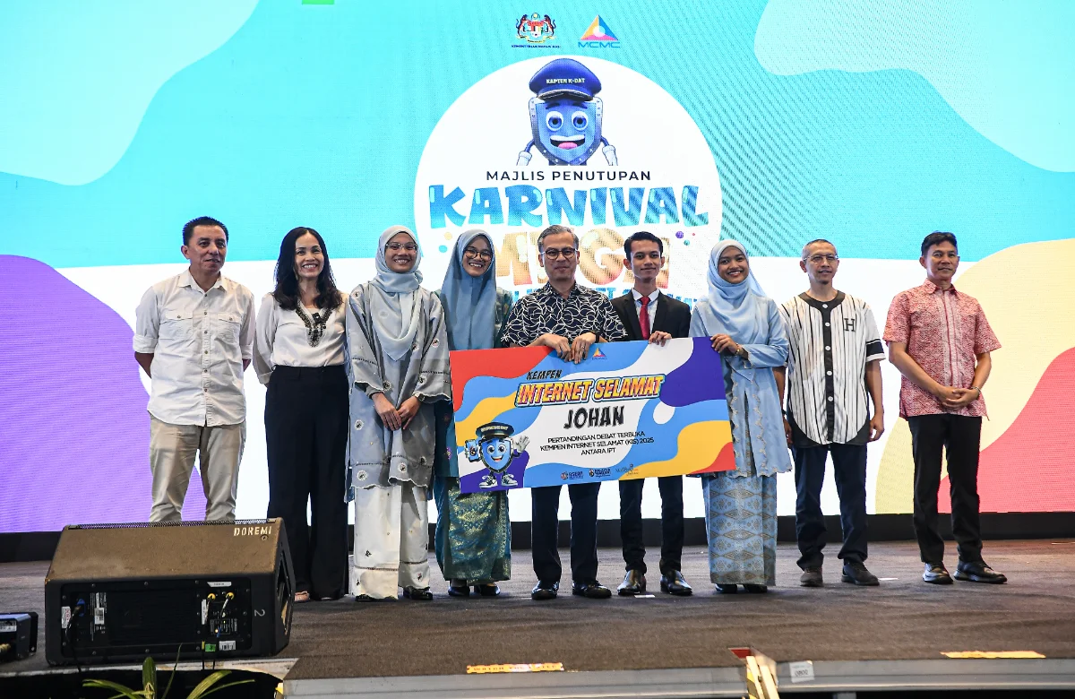 Malaysia to develop social media age verification using MyKad, passports