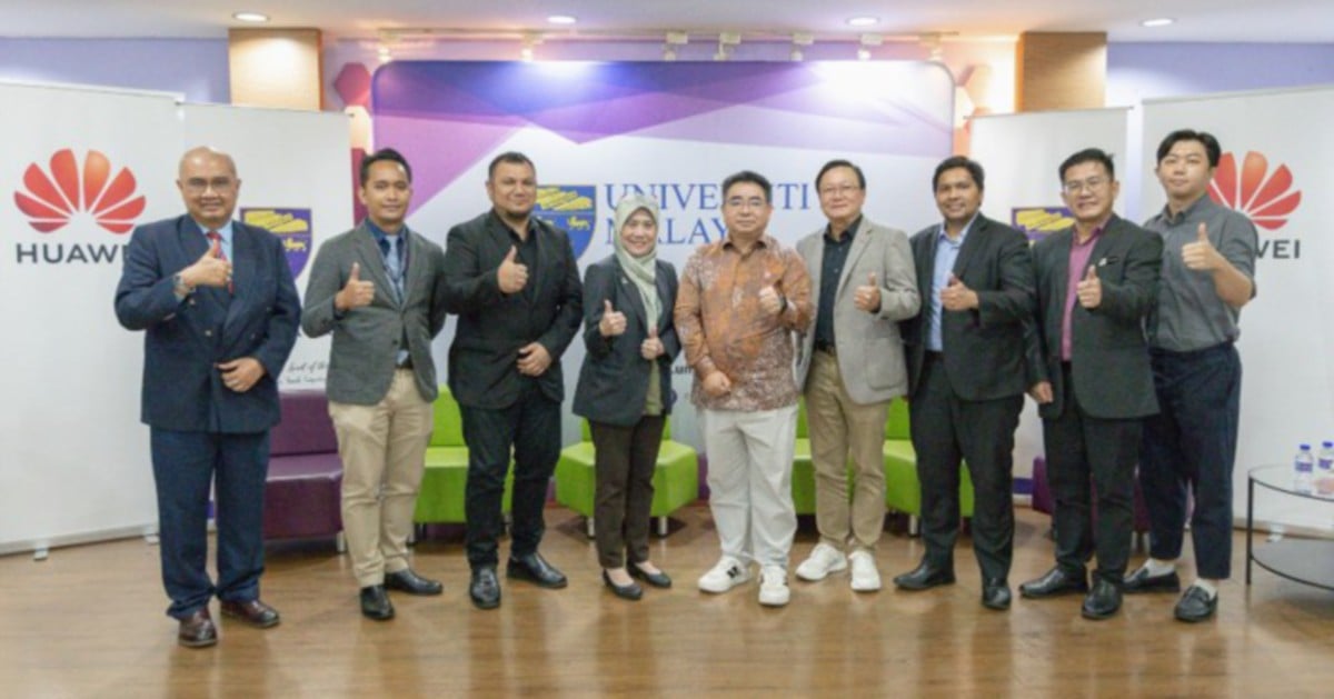 Malaysia urged to accelerate large-scale AI adoption by 2030