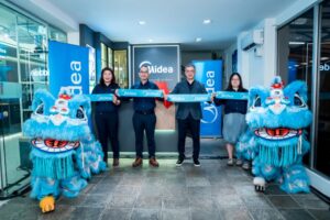 Midea Membuka 18 Kedai Jenama Sekaligus, Memperkenalkan Siri Perkakasan Smart Master Di Pasaran Tempatan