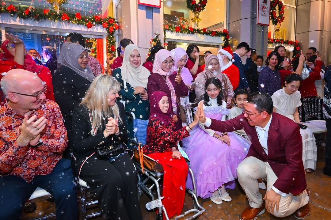 Ministry hosts grand Christmas celebration for foreign diplomats