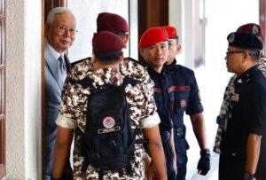 Najib’s house arrest bid: Court decision hinges on validity of addendum order (Live Blog)