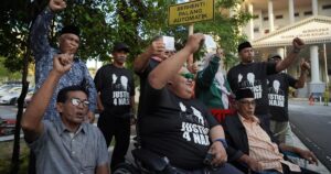 Najib’s supporters gather outside court complex ahead of house arrest verdict