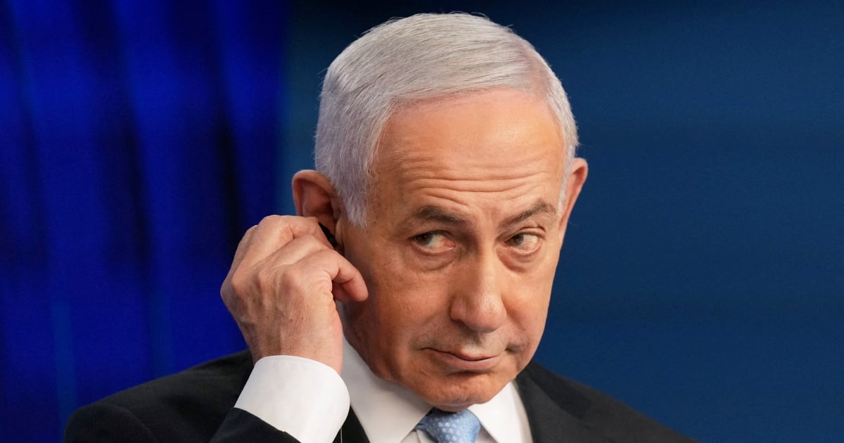 Netanyahu says he will not quit politics if he receives a pardon