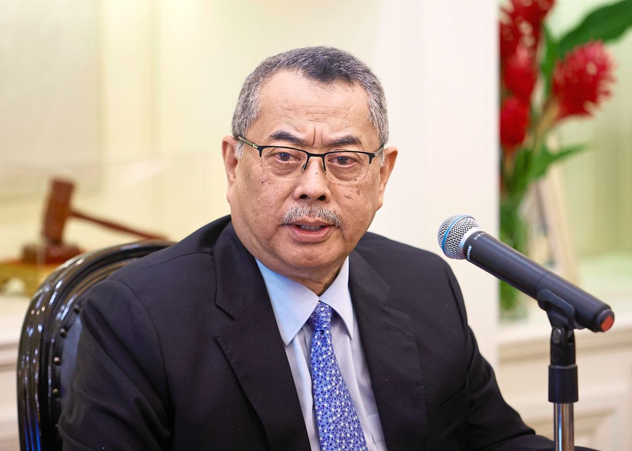 New chief justice vows to be unwavering guardian of judicial independence