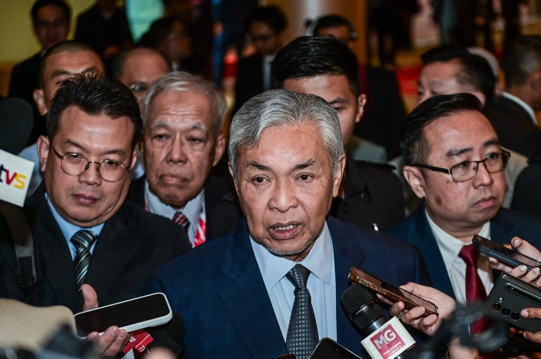 Pelantikan Kabinet Sabah hak ketua menteri