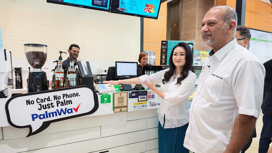 Pembayaran Dengan Imbasan Tapak Tangan Kini Di Malaysia Menerusi Sistem PalmWav