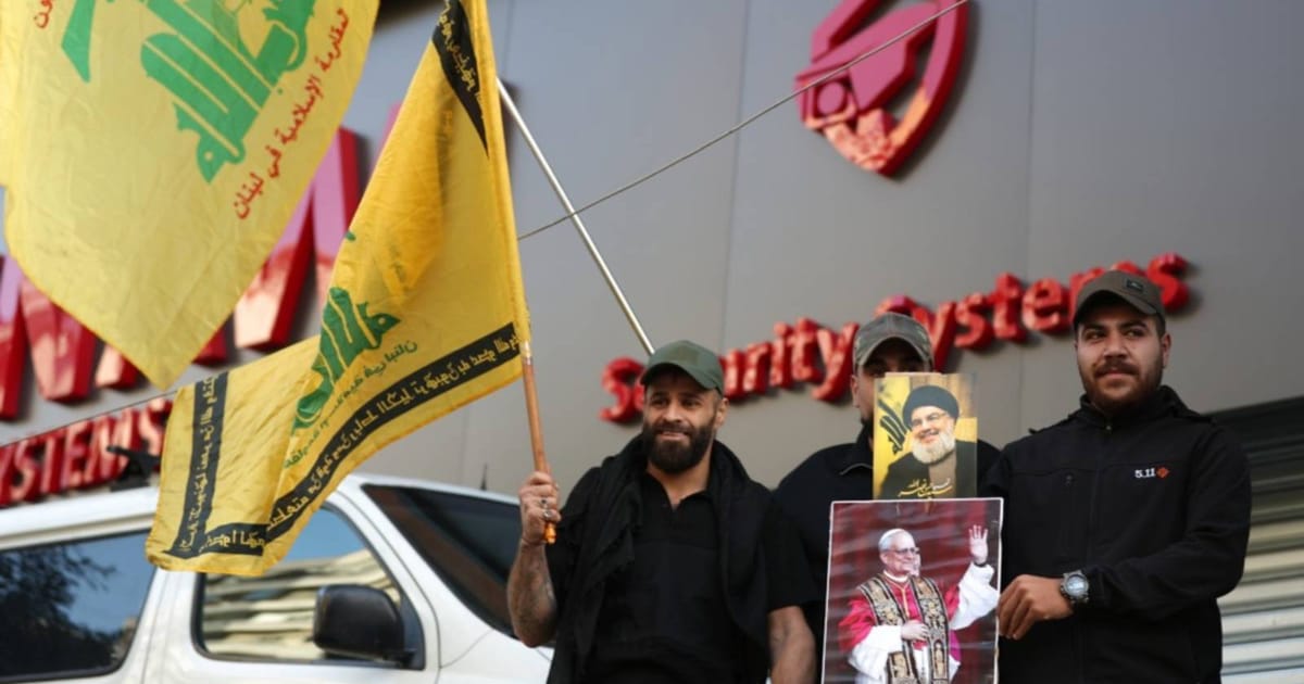 Pope urges Lebanese to embrace reconciliation, stay in crisis-hit country