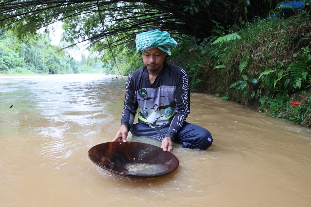 Rakyat Kelantan boleh mohon lesen dulang emas esok