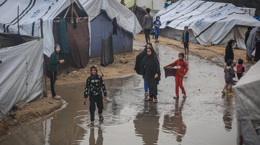 Ribut musim sejuk ragut 16 nyawa di Gaza