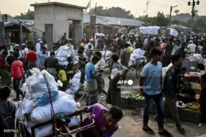 Rohingya refugees elect new council to negotiate return home