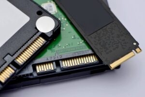 SSD SATA pins