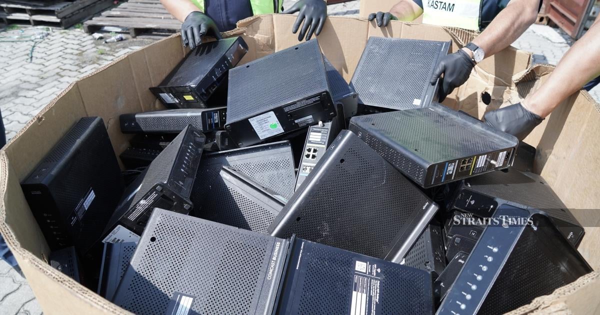 Selangor Customs seize 25 containers of hazardous e-waste worth over RM3mil