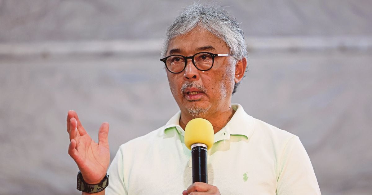 Sultan Abdullah: Children must stay away from flood 'water playgrounds'