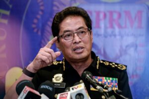 Those guilty of corruption should be declared bankrupt, says Azam Baki