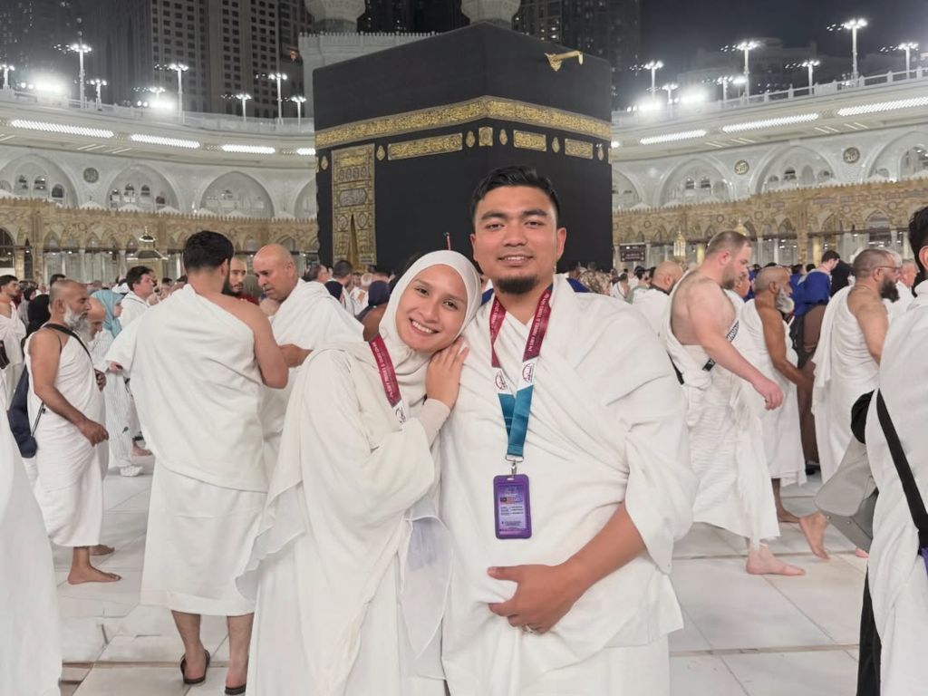 Tindakan ‘gender reveal’ di hadapan Kaabah, suami Neera Azizi digantung tugas