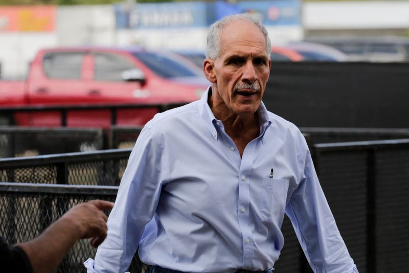 Trump-backed Asfura keeps slim lead in Honduras election as US keeps close watch