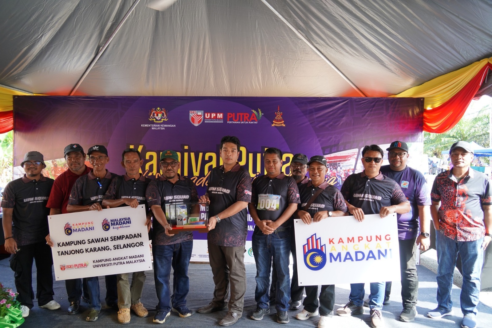 UPM Serah Kemudahan Infrastruktur Kampung Angkat MADANI