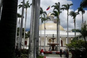 Venezuelan parliament suspends session on US attacks investigation