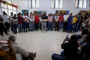 Venezuelans held in Salvadoran prison look to challenge deportation in US court