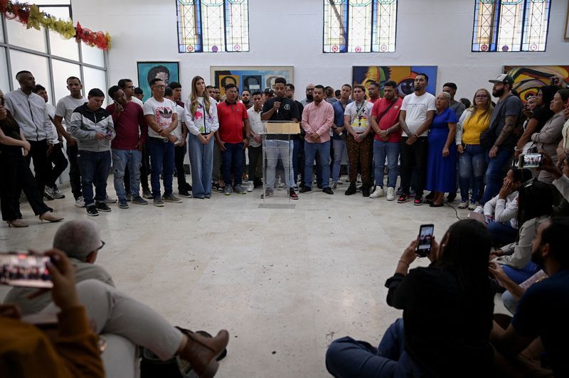 Venezuelans held in Salvadoran prison look to challenge deportation in US court