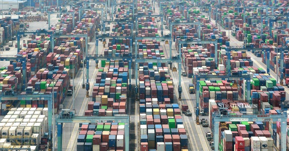 When Success Becomes Disruptive: China's Trade Surplus and the New Unease in Global Commerce