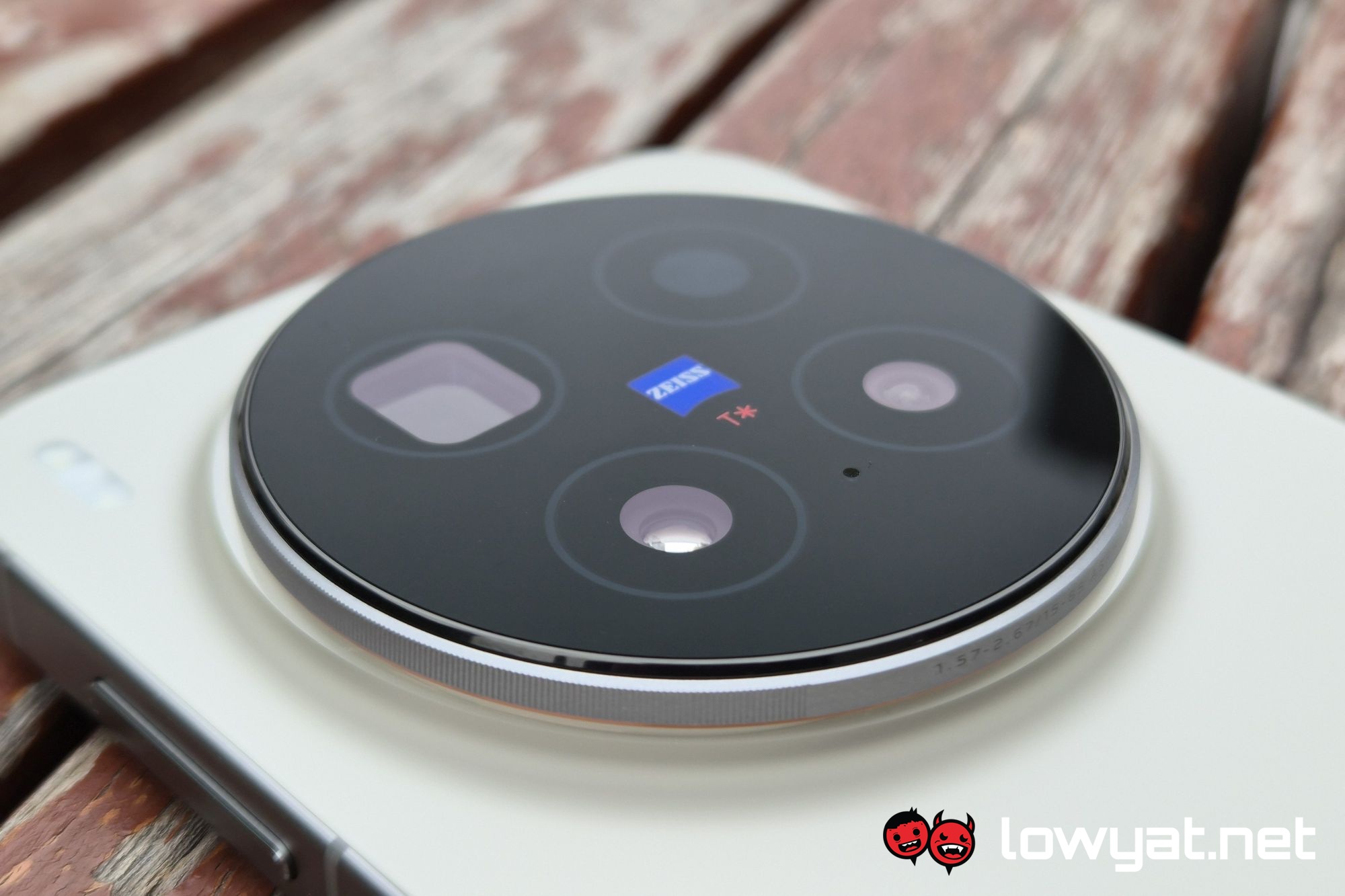 vivo X300 Pro hands on 2