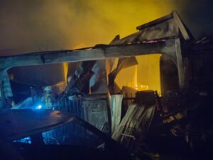 4 rumah teres musnah kebakaran